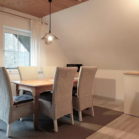 Apartment Gemuetliche In Mit Balkon *