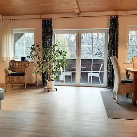 Apartment Gemuetliche In Mit Balkon *